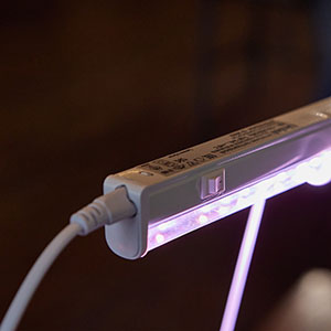 линейный led фитосветильник Uniel ULI-P33 - бледно-розовое свечение