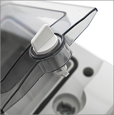 бокс пластиковый навесной EKF Unix65 - особенности конструкции