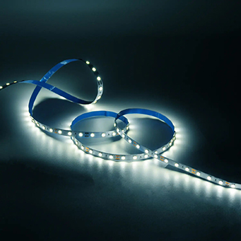 led лента Gauss Basic (SMD 5050, 12 В, 8 Вт/м, 60 led/м, IP20) - включенная