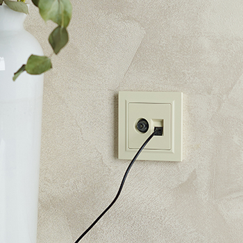 электроустановочные изделия IEK серии Brite - пример установки