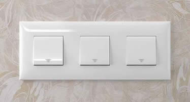 рамка 3-постовая DKC Avanti, цвет белое облако, - внешний вид