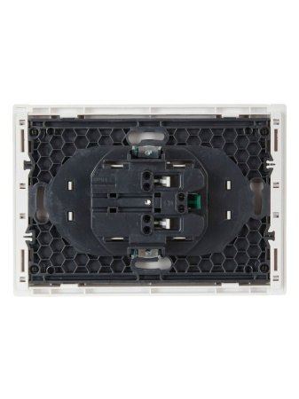 купить Фортепиано белый розетка скрытая 2-мест заземление шторки IP20  в Иванове Фортепиано белый розетка скрытая 2-мест заземление шторки IP20