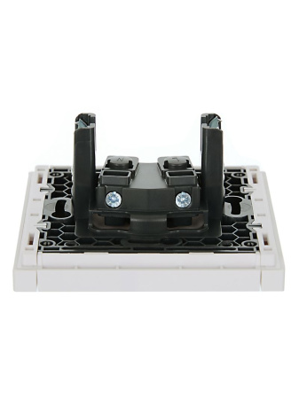 Фортепиано белый розетка скрытая 1-мест шторки IP20 