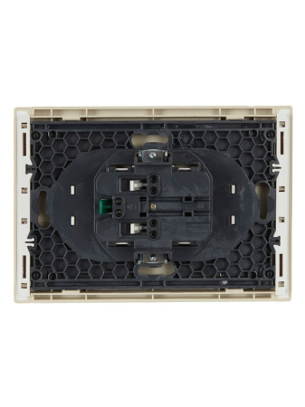 купить Фортепиано ваниль розетка скрытая 2-мест заземление шторки быстрозажим. клем. IP20  в Иванове Фортепиано ваниль розетка скрытая 2-мест заземление шторки быстрозажим. клем. IP20